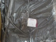 *500+ Black Chair Covers