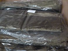 *70 Emerald Crushed Taffeta Chair Covers