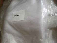 *268 White Table Runners