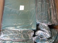 *30 Bottle Brocade 108x90