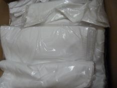 *160 Polycotton Table Runners (118x Black, 42x White)