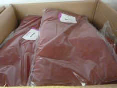 *564 Polycotton Napkins (309x Burgundy, 255x White)