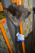 *Ozzie Ostrich Feather Duster