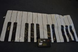 *Schwarz Piano Dance Mat