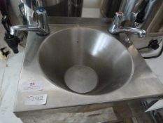 Small Ace Stainless Steel Sink 30.5x27.5x14cm