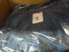 *85 Sea Blue Crushed Taffeta Chair Covers