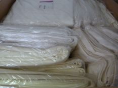 *32 Ivory Polycotton 90x90