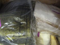 *4x Emerald Crushed Taffeta 108