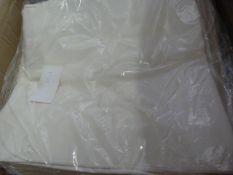 *61 Ivory Polycotton Chair Covers