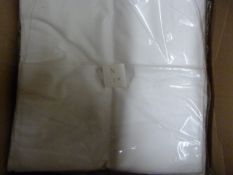 *70 White Polycotton Chair Covers