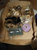 *Box of Mixed Jewellery Items (As Per Photograph)