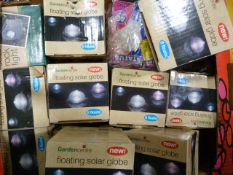 Quantity of Garden and Pond Lights