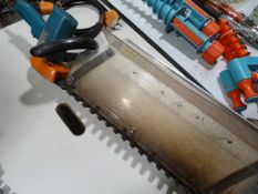 Black & Decker Hedge Trimmer