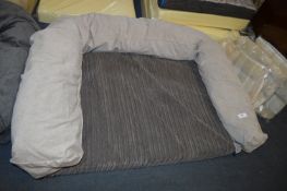 *Silentnight Dog Bed (Pearl Grey Cord) with Bolste