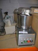 *ROBOT COUPE R301 ULTRA ROBOT COUPE Food prep machine with accesories ex local authority training