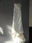 *Alfred Sung Ivory Wedding Dress Size: 10