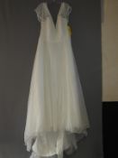 *Callista Ivory Wedding Dress Size: 18