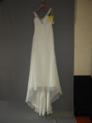 *Alfred Sung Wedding Dress Size: 14