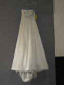 *Alfred Sung Ivory Wedding Dress Size: 12
