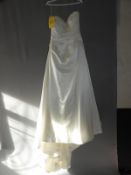 *Alfred Sung Wedding Dress Size: 8
