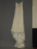 *Size: 14 White Wedding Dress