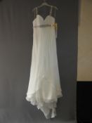 *Alfred Sung White Wedding Dress Size: 14