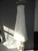 *Jade Daniels White Wedding Dress Size: 8