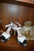 Pair of Fashion Shoes Size: 40 by To Be