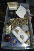 Tray Lot of Collectible Items, Costume Jewellery,