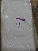 *50 Ivory/White Napkins