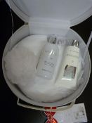 *Baylis & Harding Gift Case Including Body Wash an