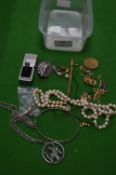 Small Tray Lot of Costume Jewellery