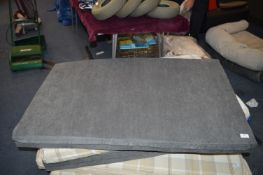 *Silentnight Dog Bed Size: Large (Dark Grey)