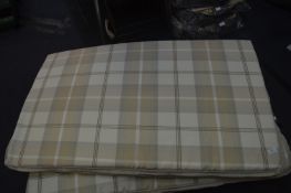 *Silentnight Dog Bed Size: Large (Beige Plaid)