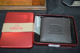 Levi's Leather Wallet in Gift Tin