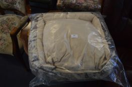 *Silentnight Small Dog Bed (Mink & Cream)