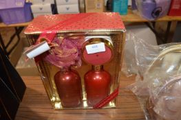 *Baylis & Harding Bath Set