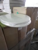 *Box of 6 Nova Toilet Seats (White) 8040WP