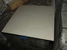 *32 Packs of Four Lindos 