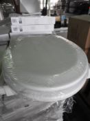 *Nova Toilet Seat (White) Model: 8040WP