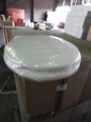 *Box of 6 Nova Toilet Seats (White) 8040WP