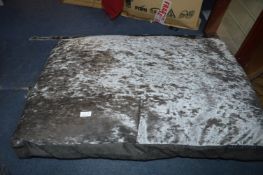 *Silentnight Medium Graphite Dog Bed