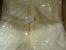 *60 Ivory Polycotton Chair Covers