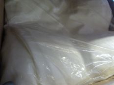 *29 Ivory & 32 White Polycotton Chair Covers