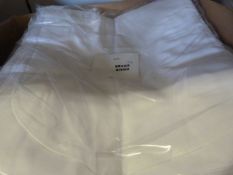 *80 White Polycotton Chair Covers