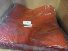 *60 Red Polycotton Chair Covers