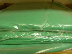 *6 Kelly Green & 6 Lilac Polycotton 120