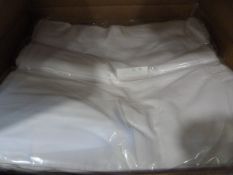 *80 White Polycotton Chair Covers