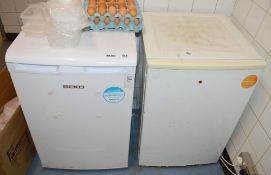2 x Under Counter Appliances to Include Freezer and Refrigerator - Contents Not Included - Ref BB200