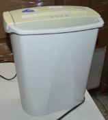 1 x Fellowes FS5 Document Paper Shredder - CL011 - Ref J1556 - Location: Altrincham WA14